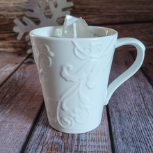 Load image into Gallery viewer, Winter Woods Tea Cup Candle