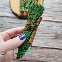 Load image into Gallery viewer, Fresh Scotch Pine Bundle with Cinnamon and Star Anise