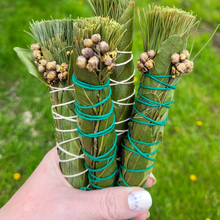 Load image into Gallery viewer, Pine and bay leaf smudge stick