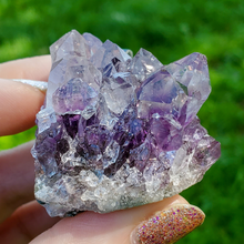 Load image into Gallery viewer, Grade A Brazilian Amethyst druze cluster