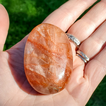 Load image into Gallery viewer, Fire quartz crystal palm stones
