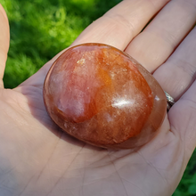 Load image into Gallery viewer, Fire quartz crystal palm stones