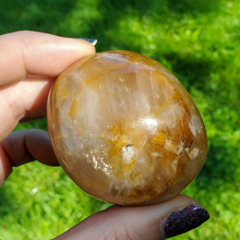 Load image into Gallery viewer, Golden healer quartz palm stones