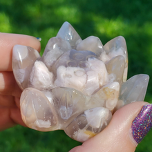 Load image into Gallery viewer, Flower agate lotus
