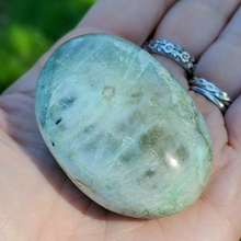 Load image into Gallery viewer, Green Moonstone Palm Stones