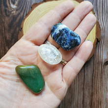 Load image into Gallery viewer, Set of three tumbled gemstones for zodiac sign Pisces