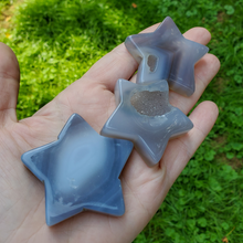 Load image into Gallery viewer, Agate geode gemstone star carving