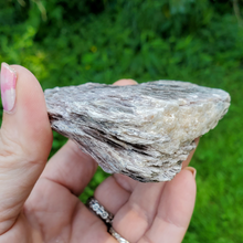 Load image into Gallery viewer, Purple lepidolite mica leaf crystal