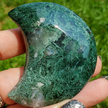 Load image into Gallery viewer, Moss agate carved gemstone moon