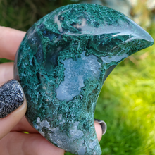 Load image into Gallery viewer, Moss agate carved gemstone moon