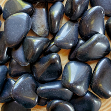 Load image into Gallery viewer, Obsidian tumbled stones