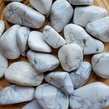 Load image into Gallery viewer, Howlite Tumbled Gemstones