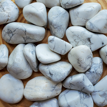 Load image into Gallery viewer, Howlite Tumbled Gemstones
