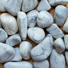 Load image into Gallery viewer, Tumbled howlite crystals