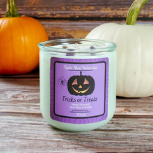 Load image into Gallery viewer, Halloween pumpkin scented soy wax candle