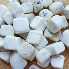 Load image into Gallery viewer, Tumbled scolecite crystals