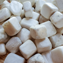 Load image into Gallery viewer, Ethically sourced scolecite crystals