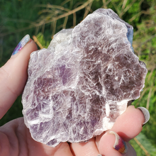 Load image into Gallery viewer, Purple lepidolite mica leaf