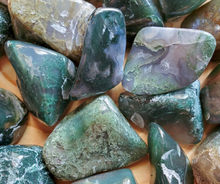 Load image into Gallery viewer, moss agate tumbled gemstones, ethical gemstones