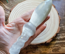 Load image into Gallery viewer, Selenite Crystal Dagger