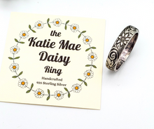 Load image into Gallery viewer, Sterling Silver floral pattern ring