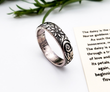 Load image into Gallery viewer, Sterling Silver floral pattern ring