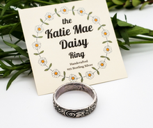 Load image into Gallery viewer, Sterling Silver floral pattern ring