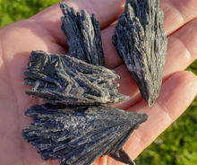 Load image into Gallery viewer, Black Kyanite Fan - Black Kyanite Crystals