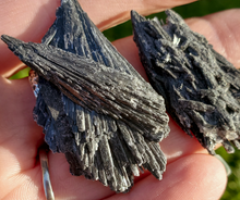 Load image into Gallery viewer, Black Kyanite Fan - Black Kyanite Crystals
