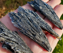 Load image into Gallery viewer, Black Kyanite Fan - Black Kyanite Crystals