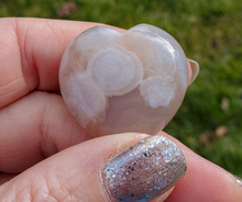 Load image into Gallery viewer, Small Flower Agate Heart