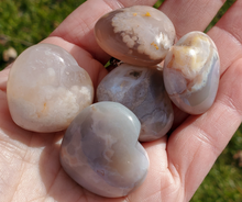 Load image into Gallery viewer, Small Flower Agate Heart