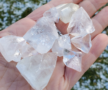 Load image into Gallery viewer, Apophyllite Crystal Tips