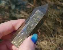 Load image into Gallery viewer, Chalcopyrite Gemstone Point