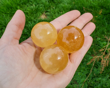 Load image into Gallery viewer, Honey Calcite Sphere