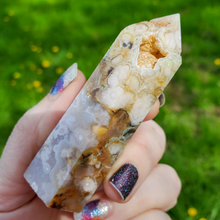 Load image into Gallery viewer, Flower Agate Point