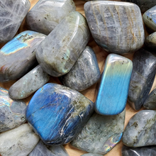 Load image into Gallery viewer, Tumbled labradorite crystals
