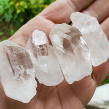 Load image into Gallery viewer, Grade c clear quartz crystal points