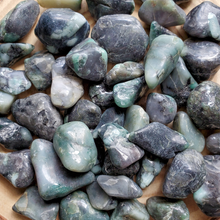 Load image into Gallery viewer, Tumbled Emerald Crystals