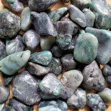 Load image into Gallery viewer, Emerald tumbled stones