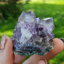 Load image into Gallery viewer, Grade A Brazilian Amethyst druze cluster