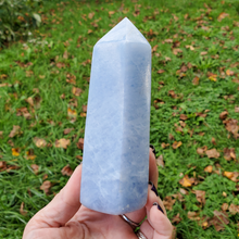 Load image into Gallery viewer, Large Celestite Tower - Celestite Point