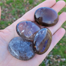 Load image into Gallery viewer, Smoky Quartz Palm Stones