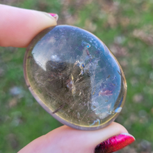 Load image into Gallery viewer, Smoky Quartz Palm Stones