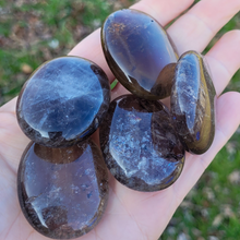 Load image into Gallery viewer, Smoky Quartz Palm Stones