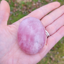 Load image into Gallery viewer, Rose quartz crystal palm stone