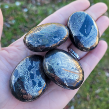 Load image into Gallery viewer, Pyrite Palm Stones - 1.5-2 inch
