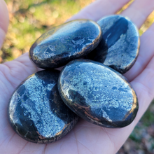 Load image into Gallery viewer, Pyrite Palm Stones - 1.5-2 inch