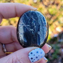 Load image into Gallery viewer, Pyrite Palm Stones - 1.5-2 inch
