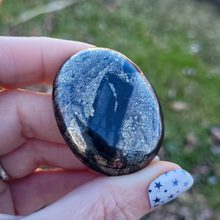 Load image into Gallery viewer, Pyrite Palm Stones - 1.5-2 inch